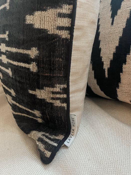 LAVLIA HOME silkkisamettinen tyyny, 40X60