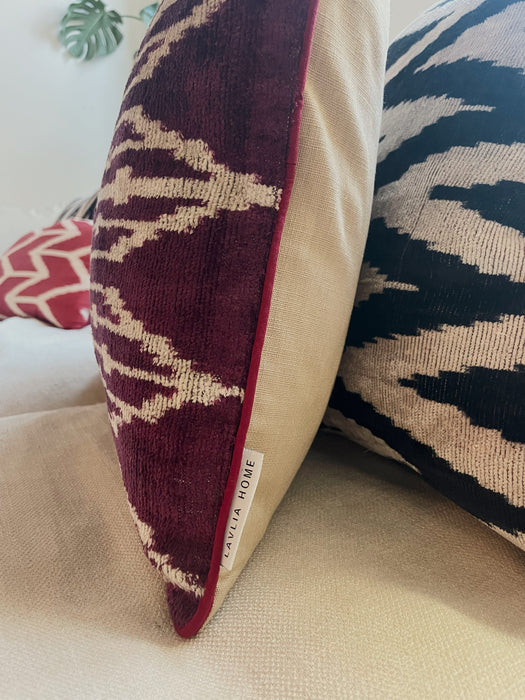 LAVLIA HOME silkkisamettinen tyyny, 40X60